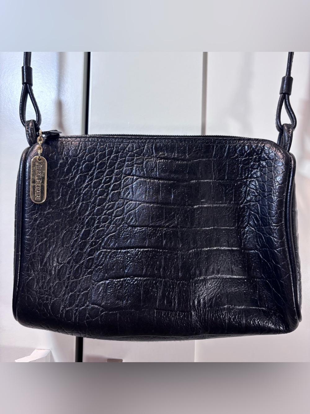 Vintage Leather Giani Bernini Black Genuine Croc Embossed Crossbody Bag 90s VTG